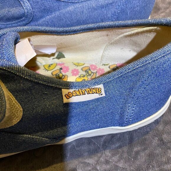 Looney Tunes Women's Yellow and Blue Trainers Size 10 - Picture 3 of 11